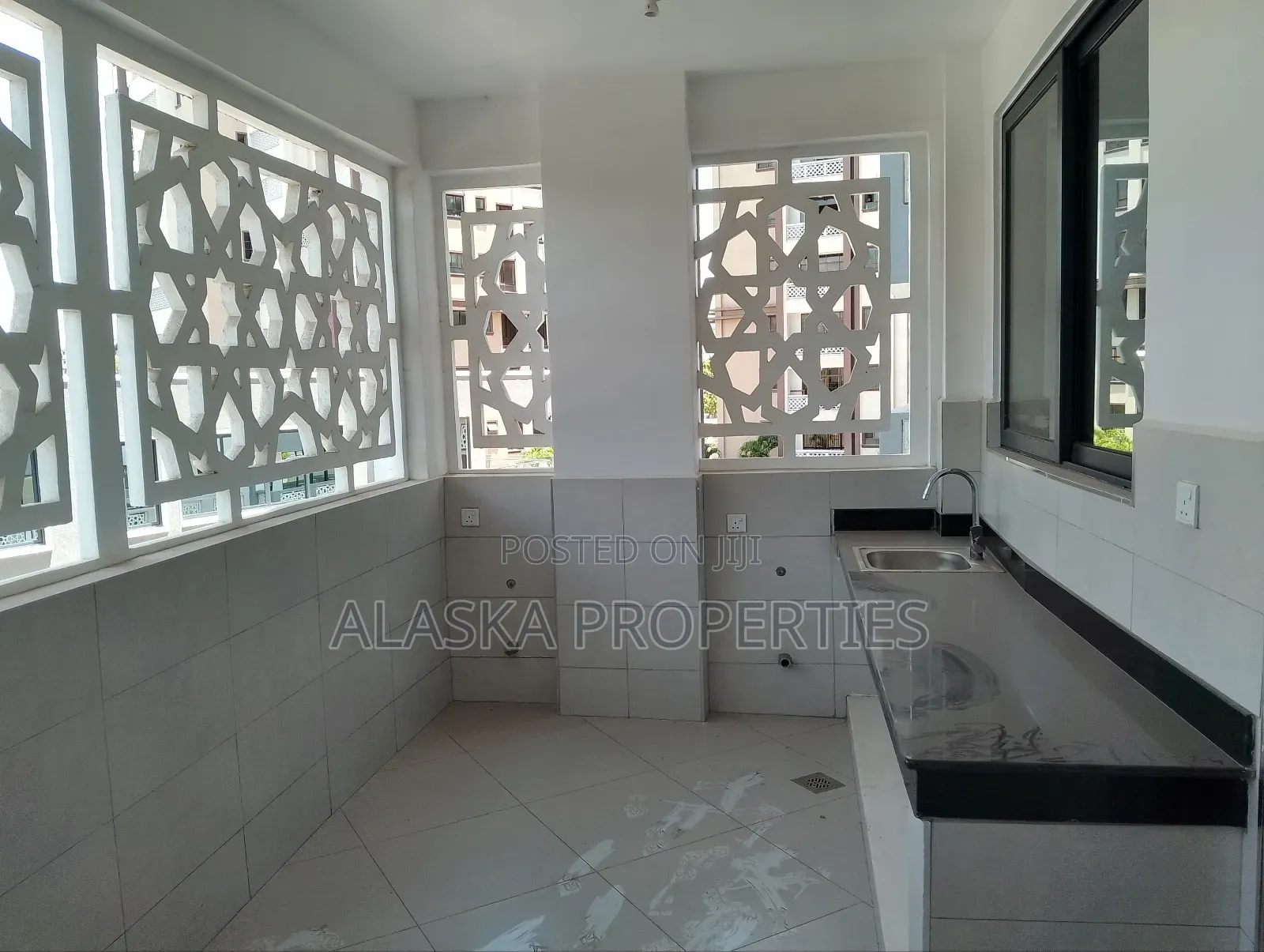 4bdrm Apartment in Nyali Estate for sale