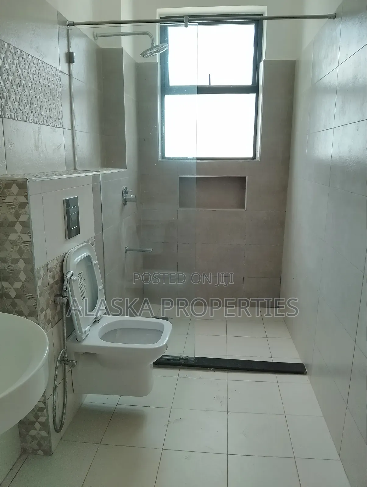 4bdrm Apartment in Nyali Estate for sale