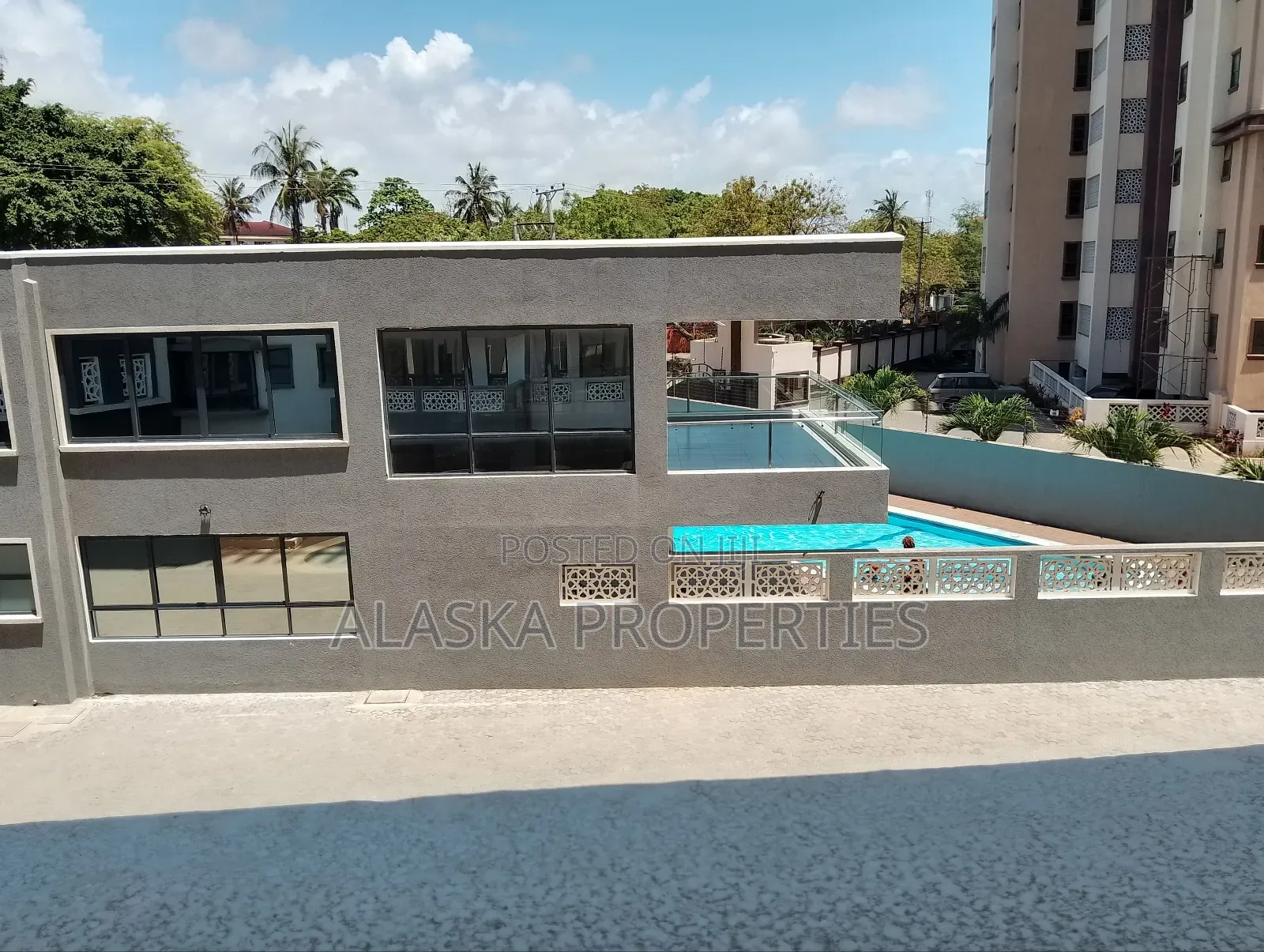 4bdrm Apartment in Nyali Estate for sale