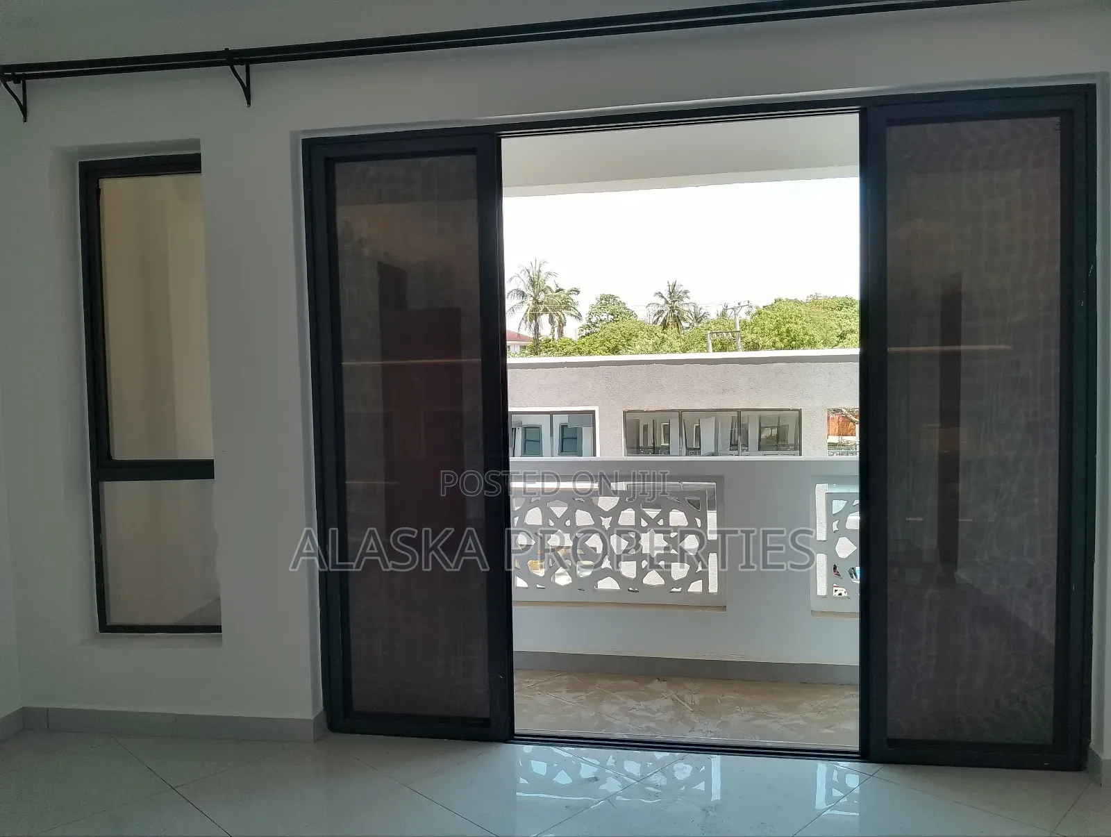 4bdrm Apartment in Nyali Estate for sale