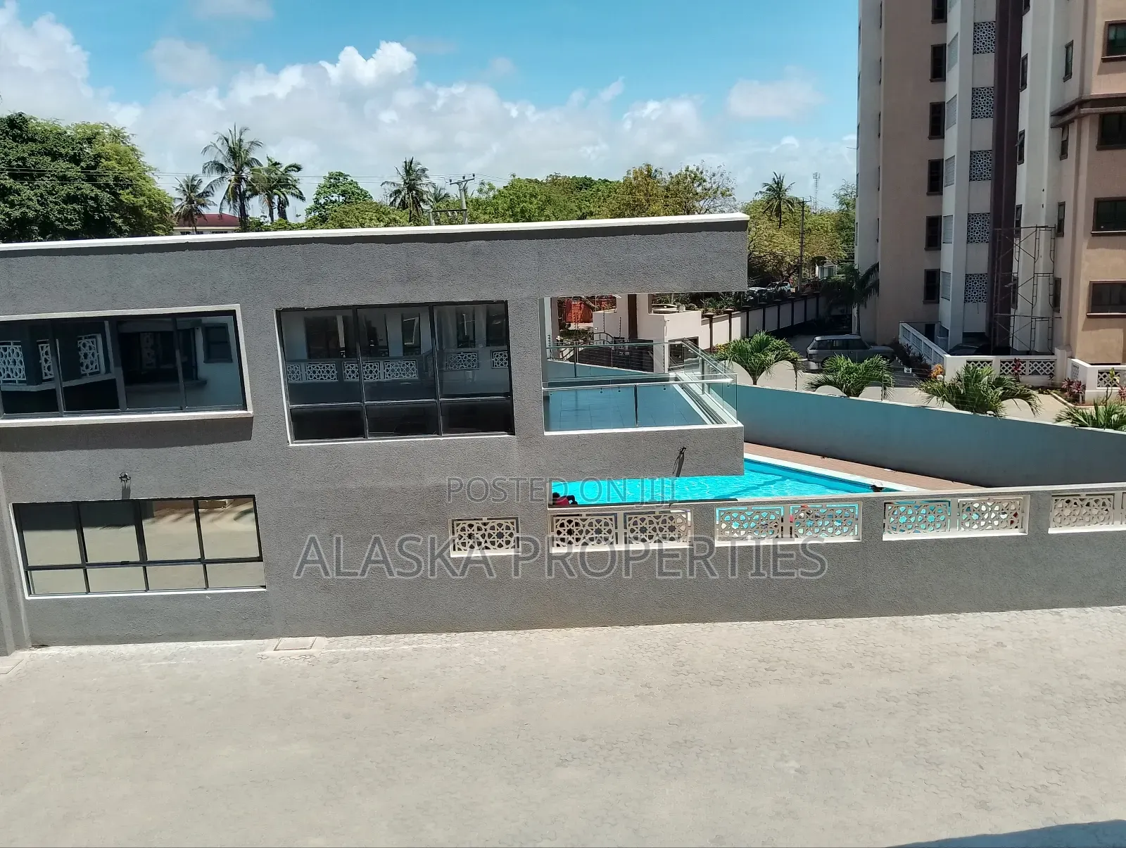 4bdrm Apartment in Nyali Estate for sale