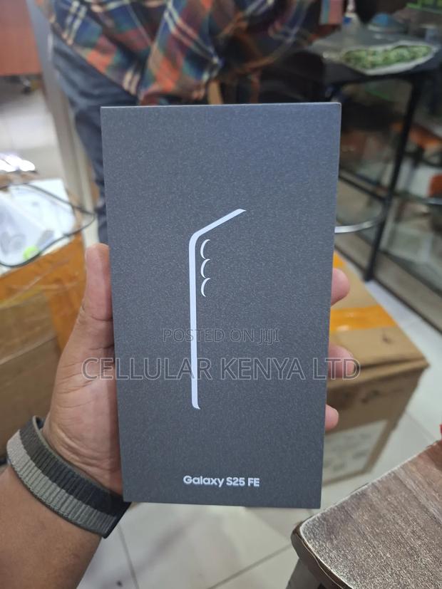 New Samsung Galaxy S25 FE 256 GB Black - main view