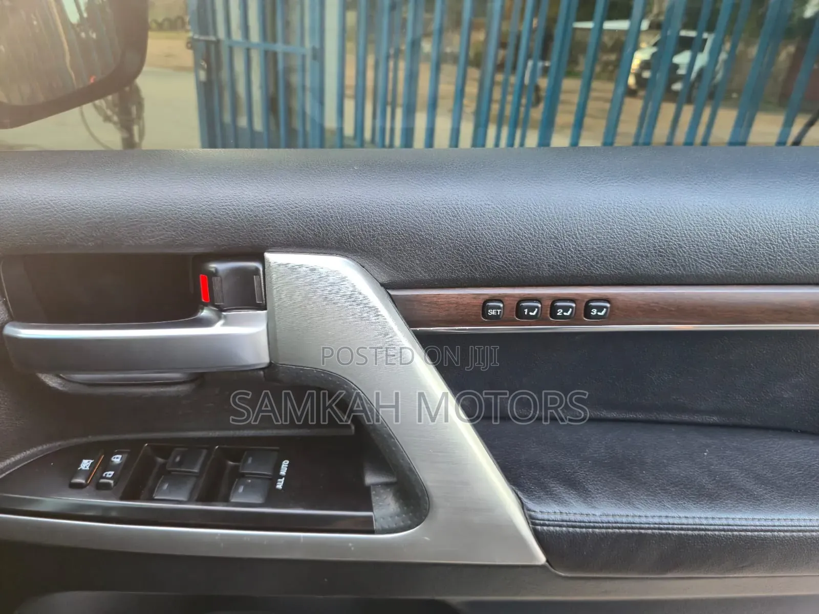 Toyota Land Cruiser 2017 Gray