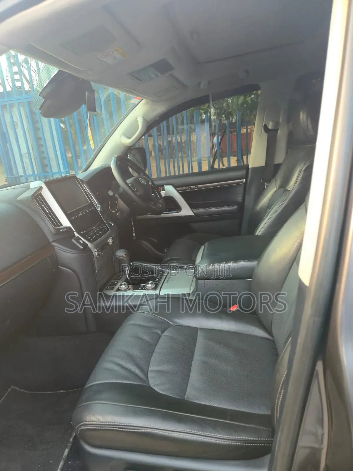 Toyota Land Cruiser 2017 Gray
