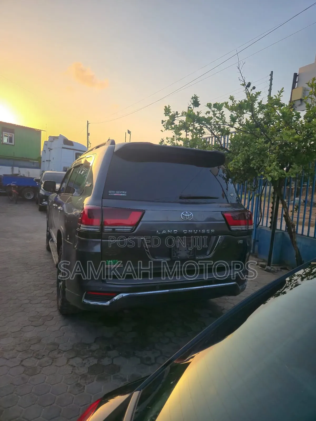 Toyota Land Cruiser 2017 Gray