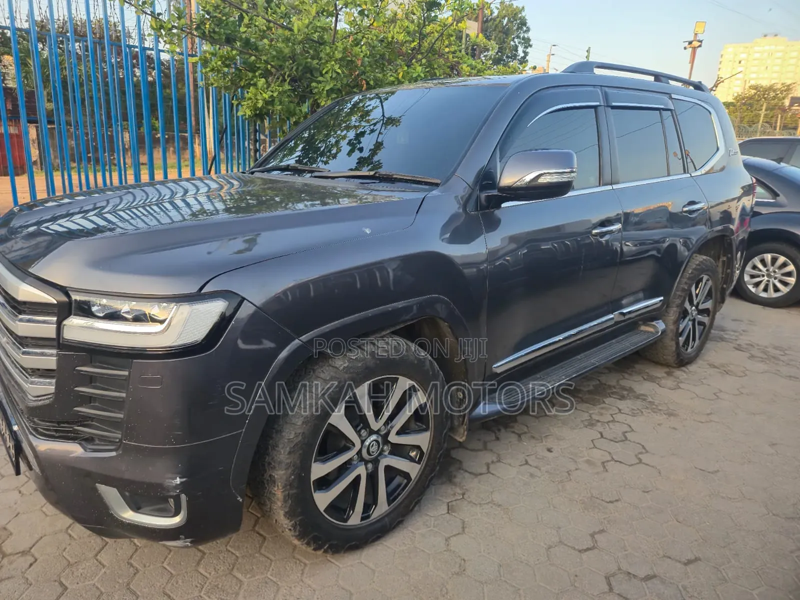 Toyota Land Cruiser 2017 Gray