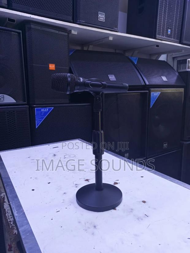 Wired Mic BNK B1 Plus Table Stand - main view