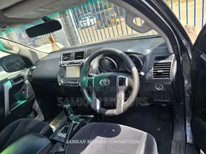 Toyota Land Cruiser Prado 2016 Gray