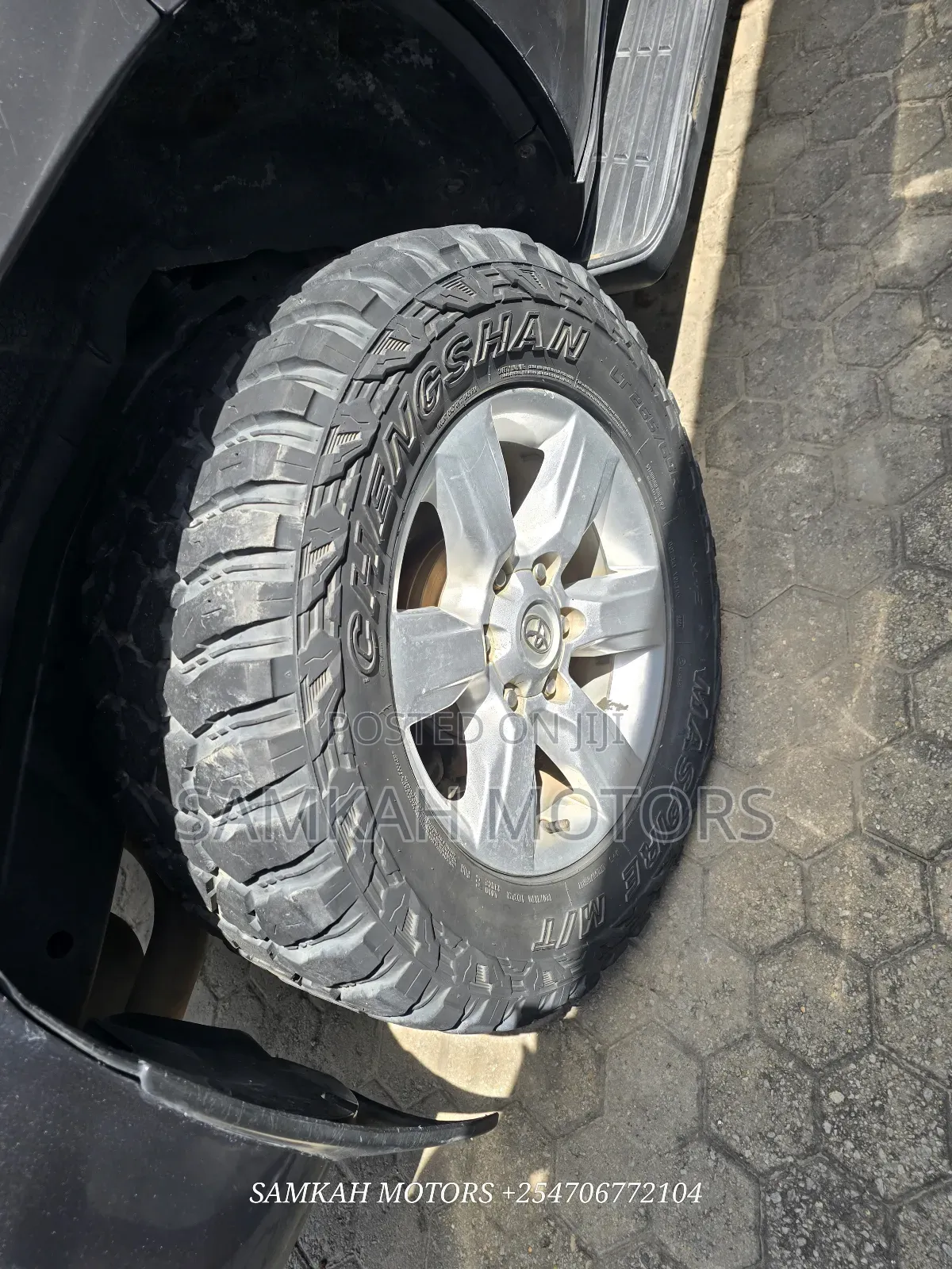 Toyota Land Cruiser Prado 2016 Gray