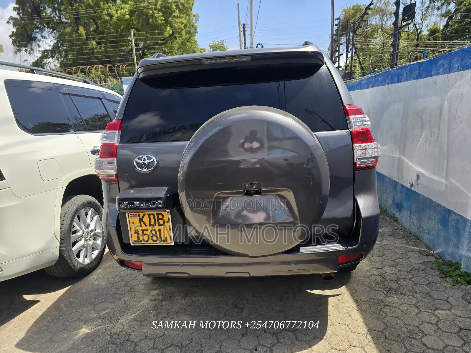 Toyota Land Cruiser Prado 2016 Gray
