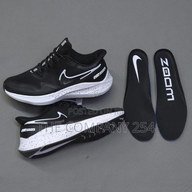 Quality Zoom Runner Nike Unisex Casual Shoes - thumbnail 4