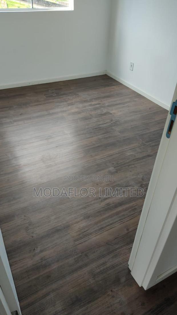 Office Commercial Laminate Flooring Solutions - main view
