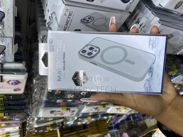 Sulkia Clear Case for iPhone 12/12 Pro Compatible With Magsafe - main view