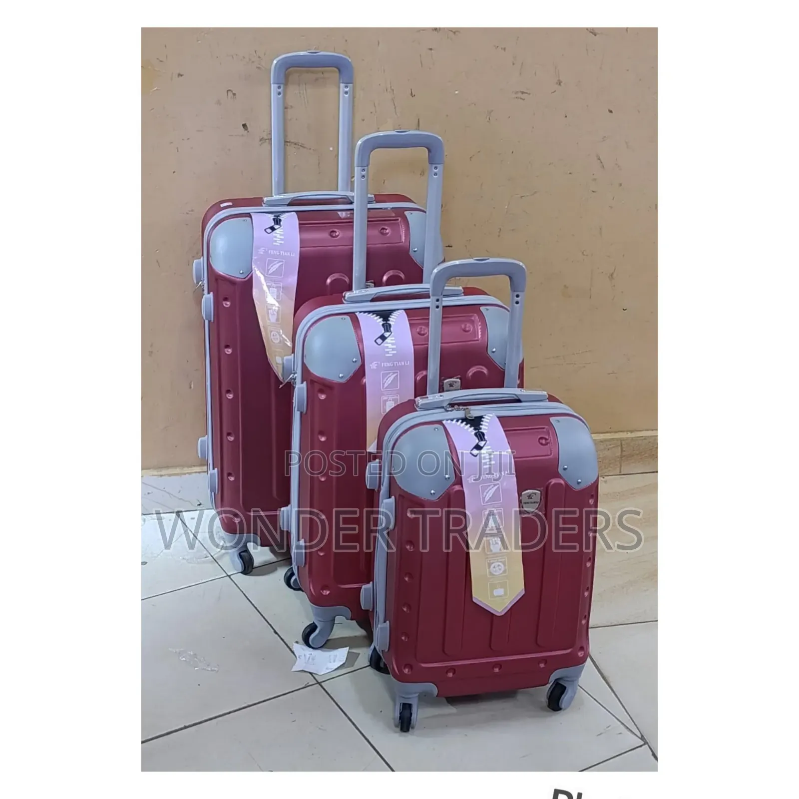 .*
3 in 1 Luxurious Fibre Suitcase*
