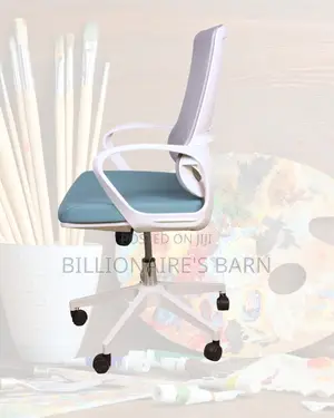 White Ergonomic Mesh Office Chair (New Arrival) — Limited Stock