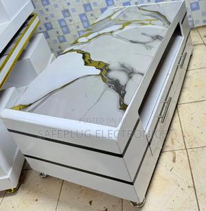 Executive White Coffee Table With Marble Topping Design - main view