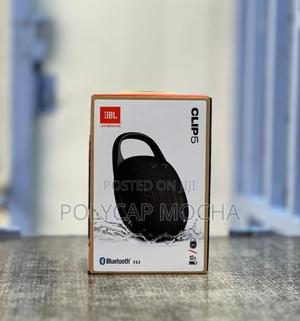 JBL Clip 5 Portable Speaker - thumbnail 2