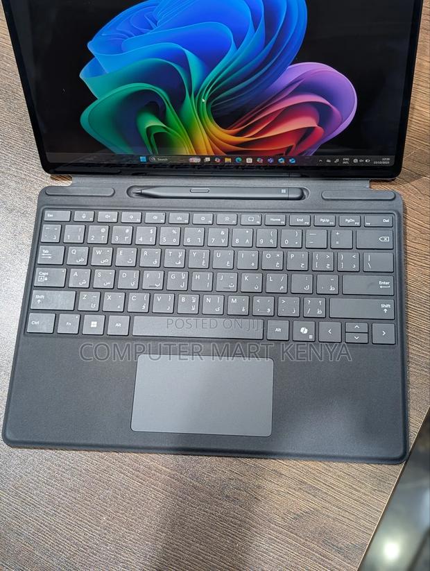 New Microsoft Surface Pro 512 GB Black - thumbnail 2