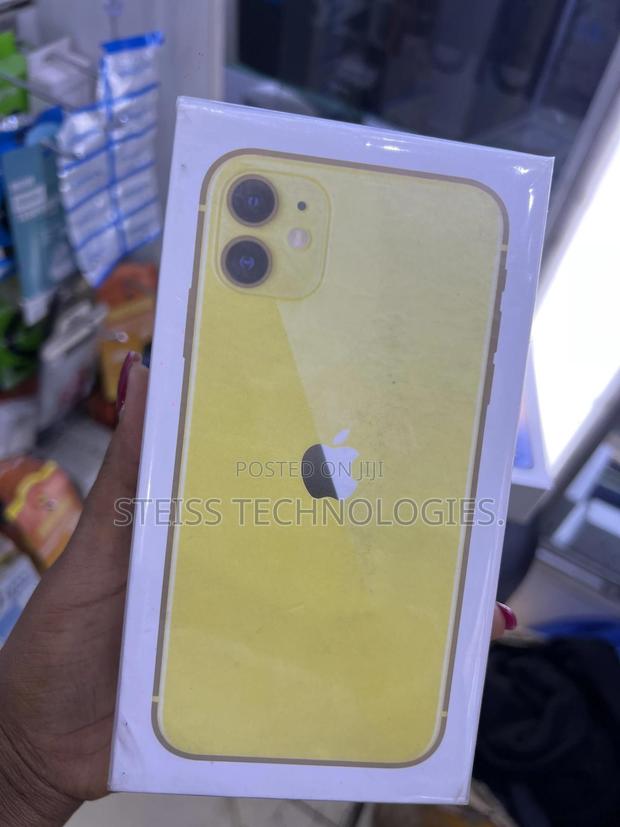 New Apple iPhone 11 128 GB Yellow - thumbnail 4