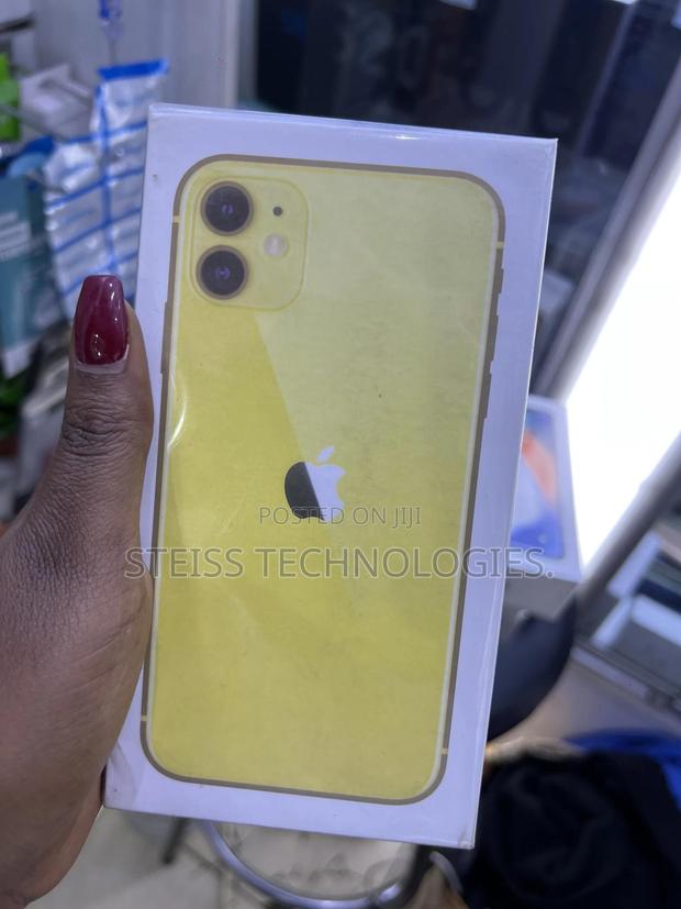 New Apple iPhone 11 128 GB Yellow - thumbnail 7