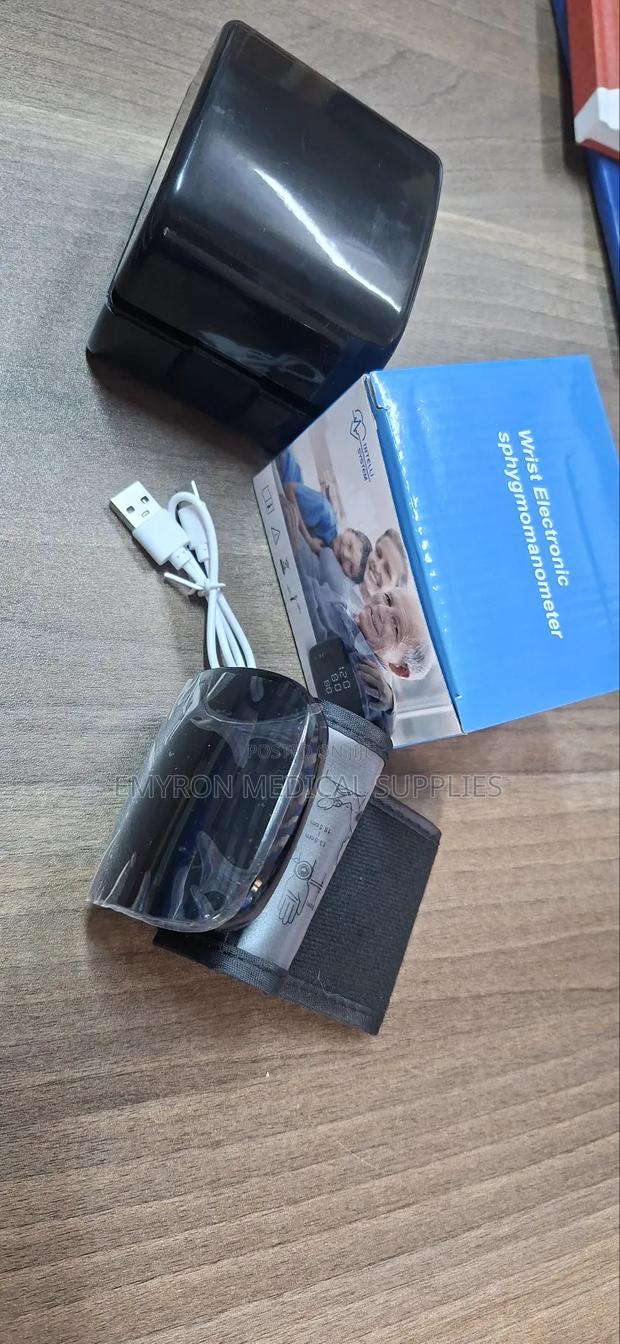 Wrist Blood Pressure Machine - main view