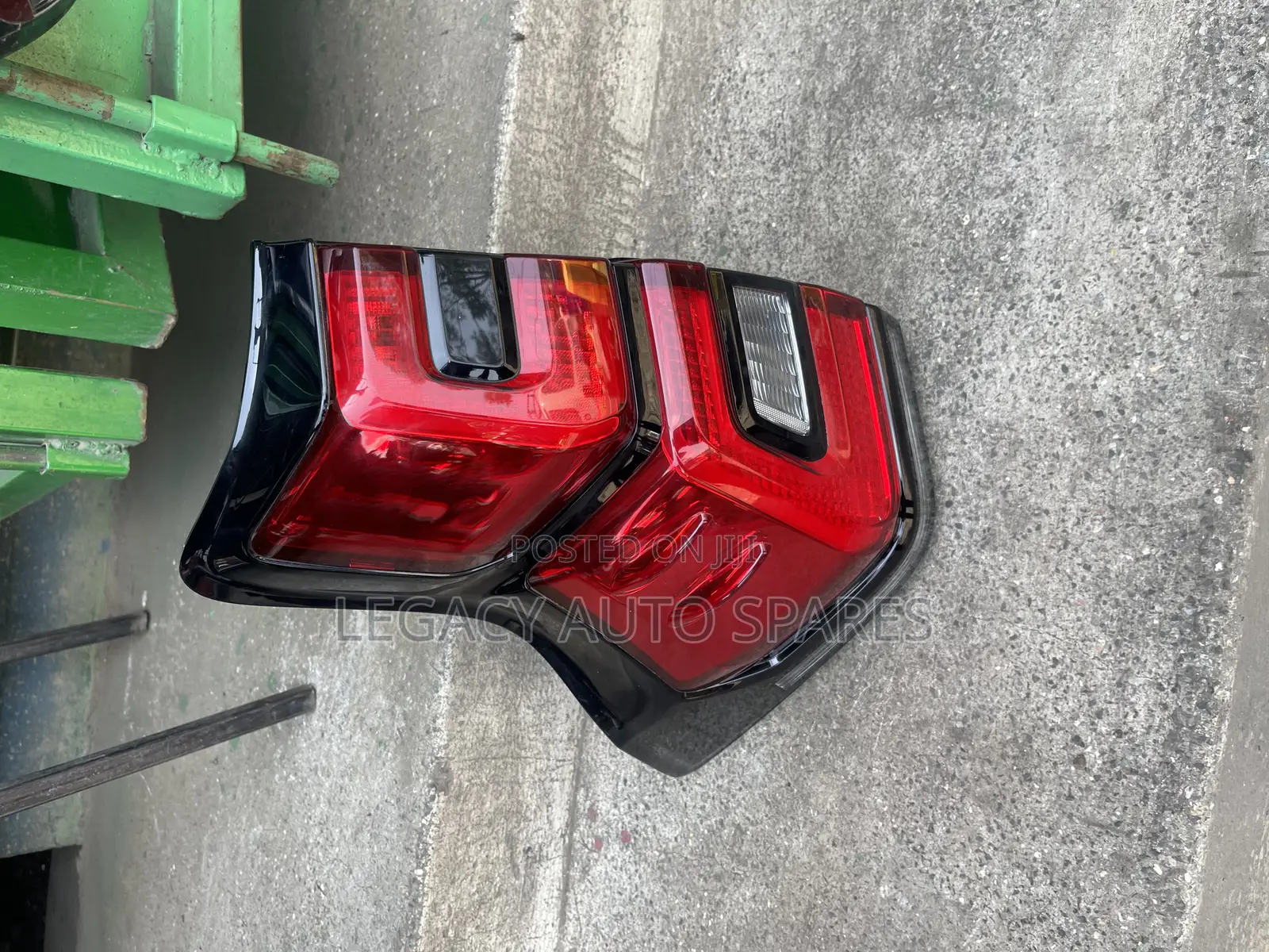 Toyota Prado 165 Taillight