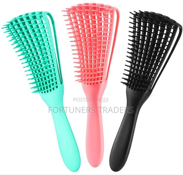 Natural Hair Detangling Brush - main view