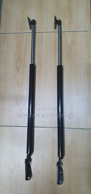 Boot Shocks Corolla 102, Gtouring Station Wagon