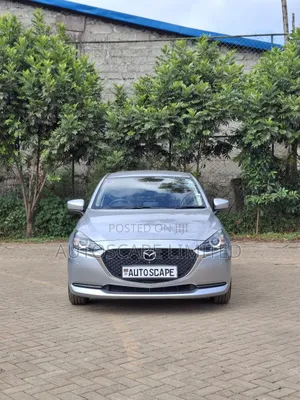Mazda 2 2020 Silver