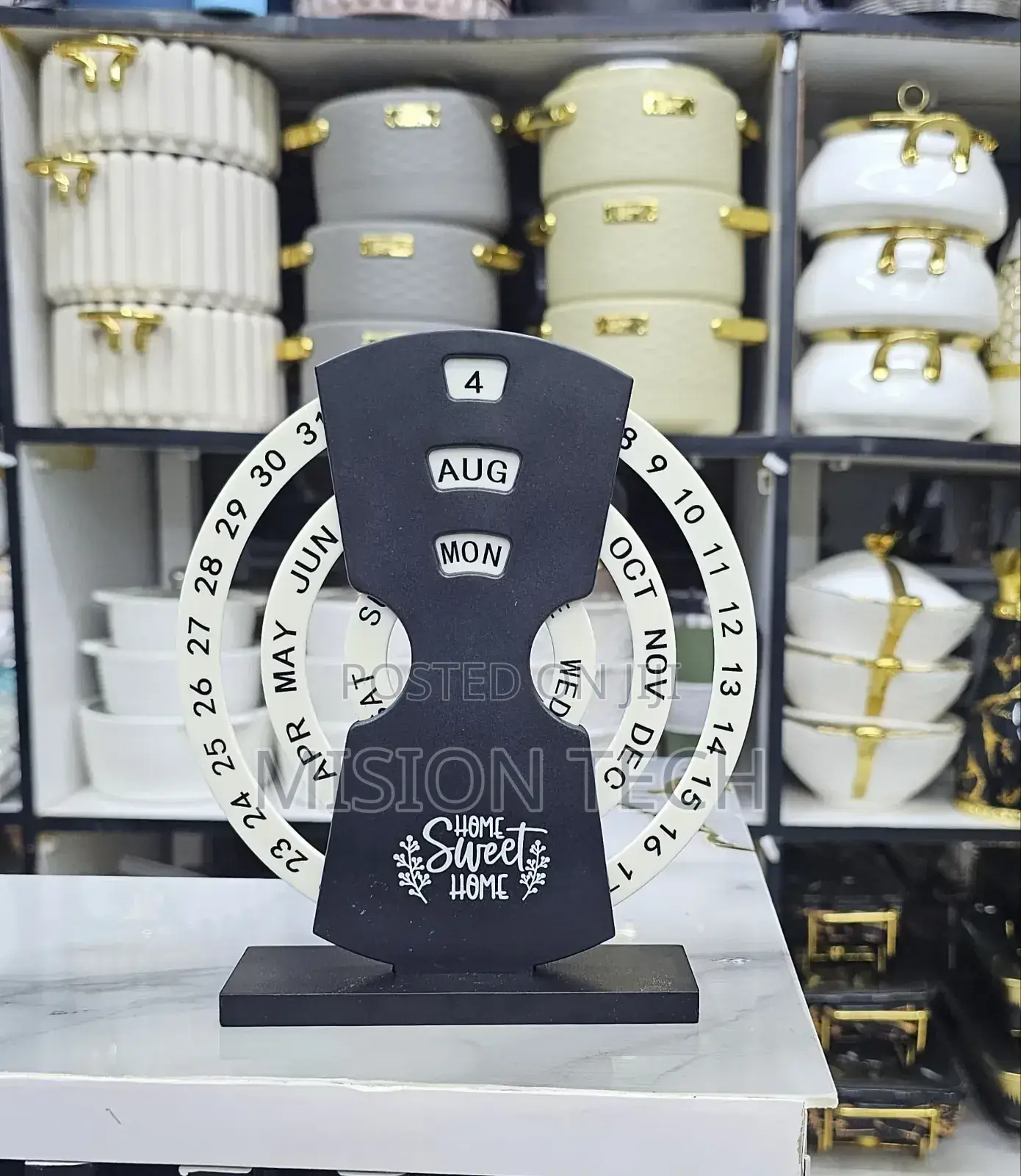 Creative Manual Rotating Calendar 
 