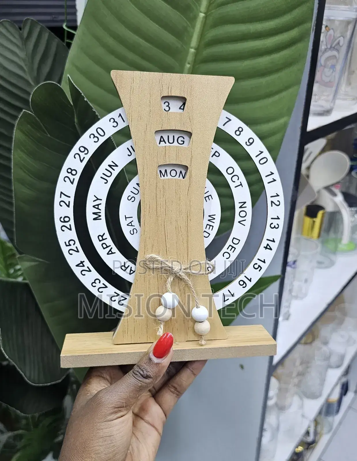 Creative Manual Rotating Calendar 
 