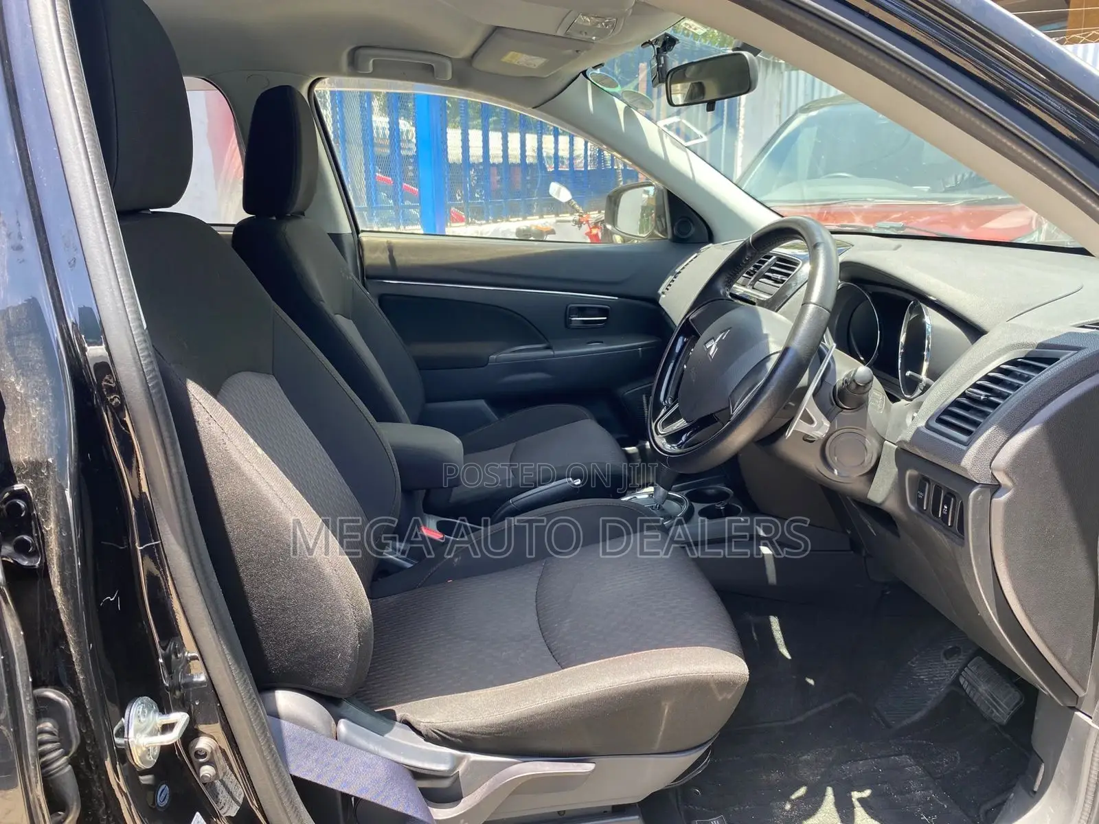 Mitsubishi RVR 2018 Black