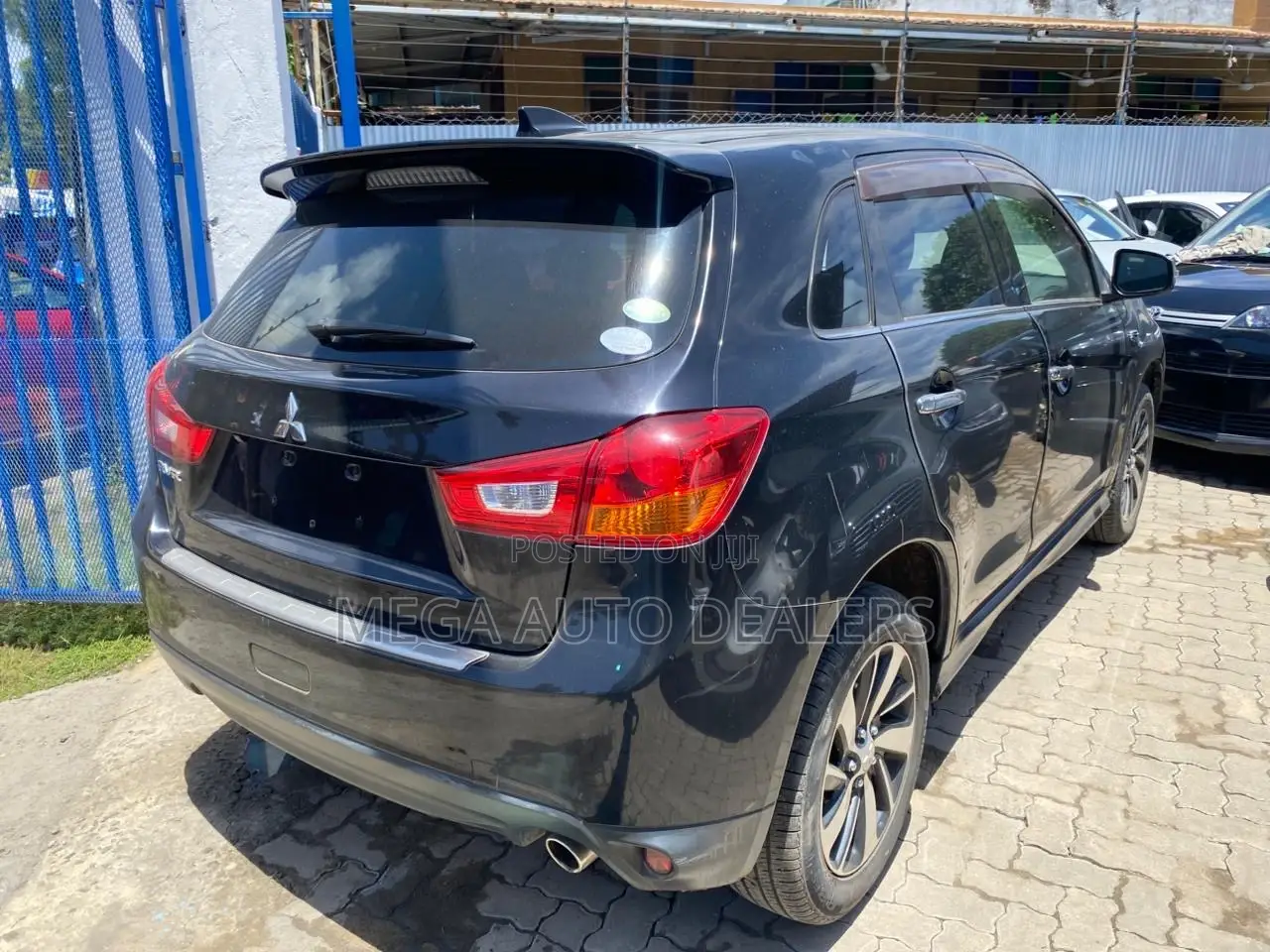 Mitsubishi RVR 2018 Black