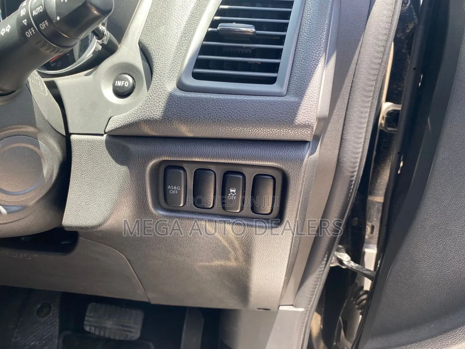 Mitsubishi RVR 2018 Black