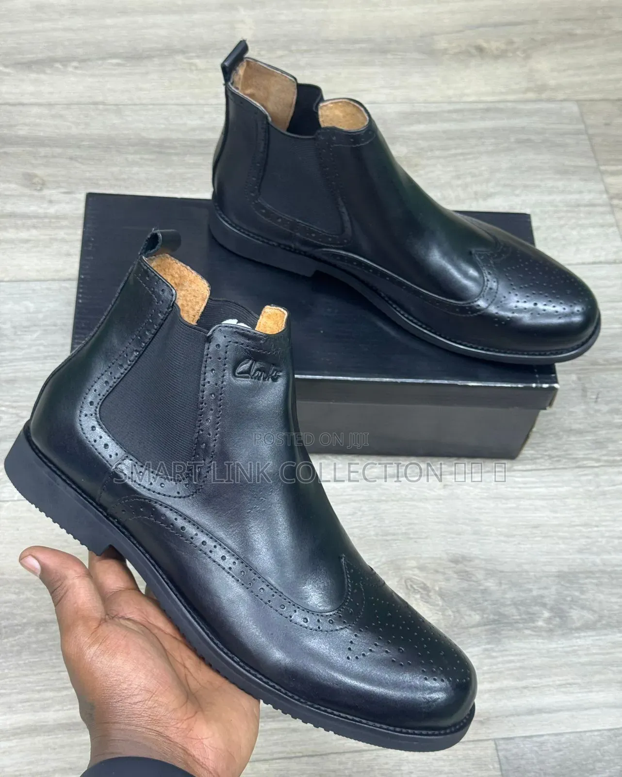 Offer Offers Clarks " at 4300"