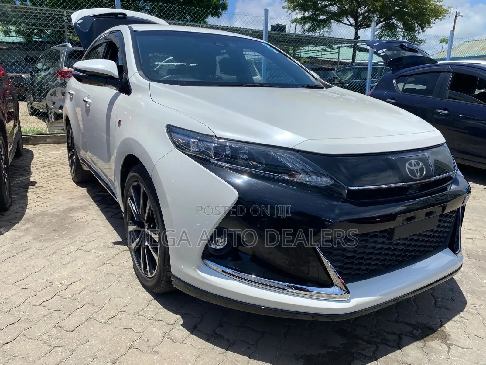 Toyota Harrier 2019 White