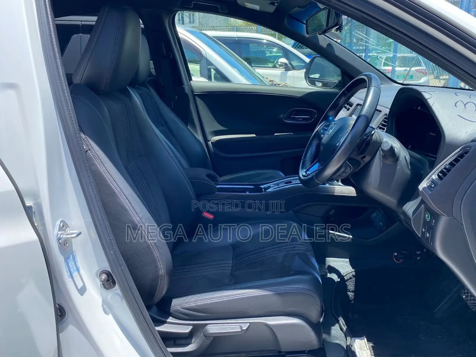 Honda Vezel 2018 White