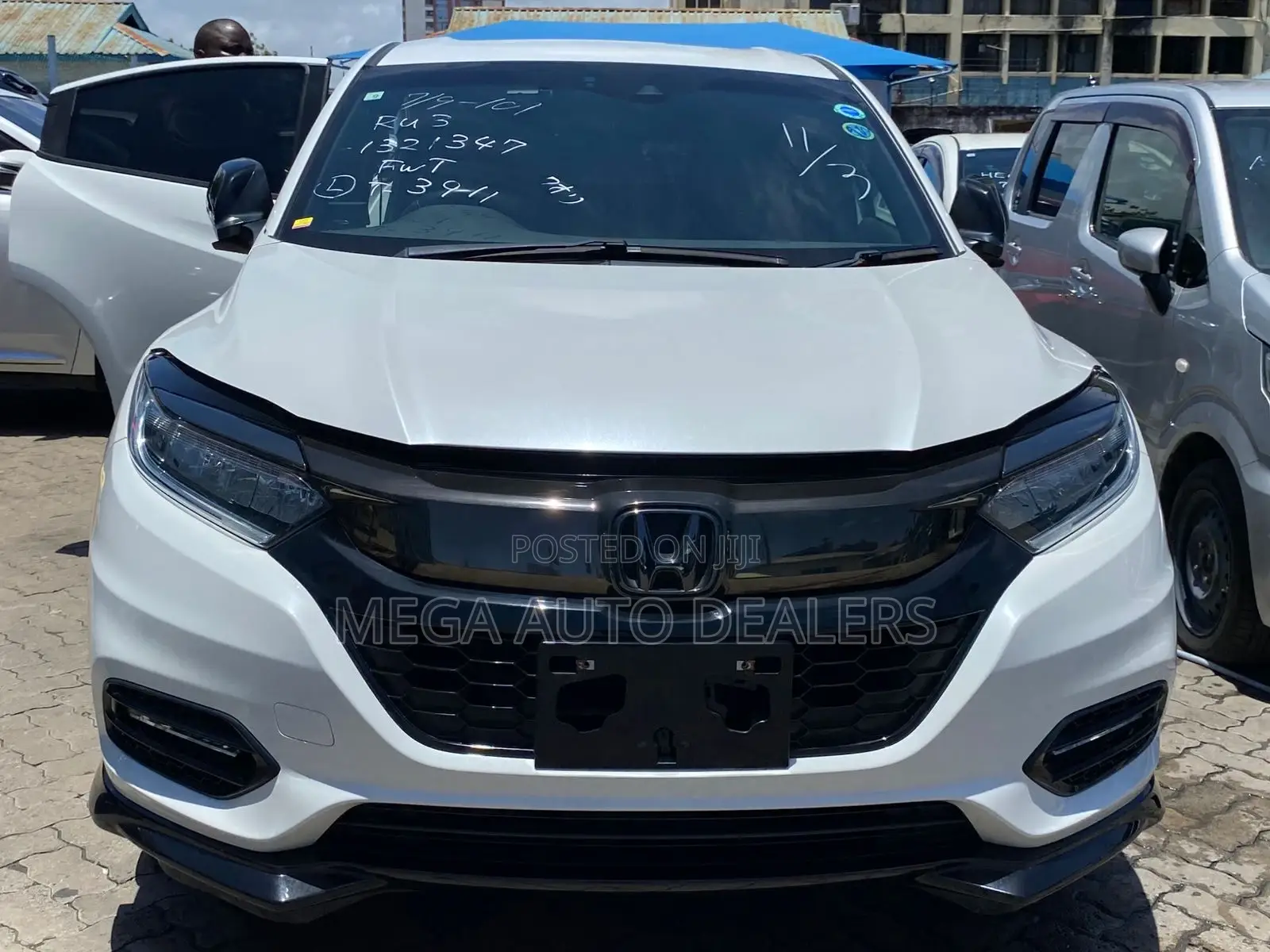 Honda Vezel 2018 White