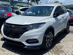 Honda Vezel 2018 White