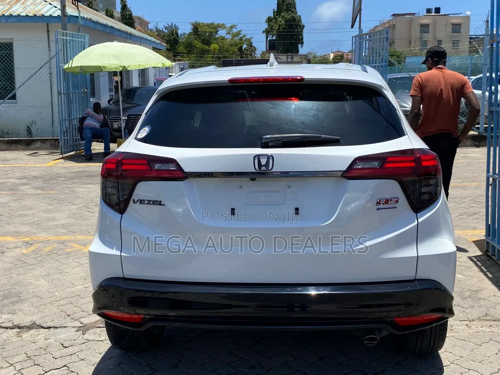 Honda Vezel 2018 White