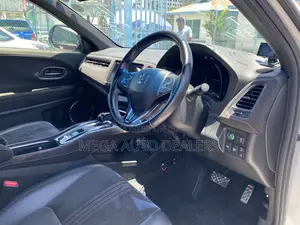 Honda Vezel 2018 White