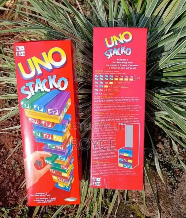 Uno Stacko Game - main view