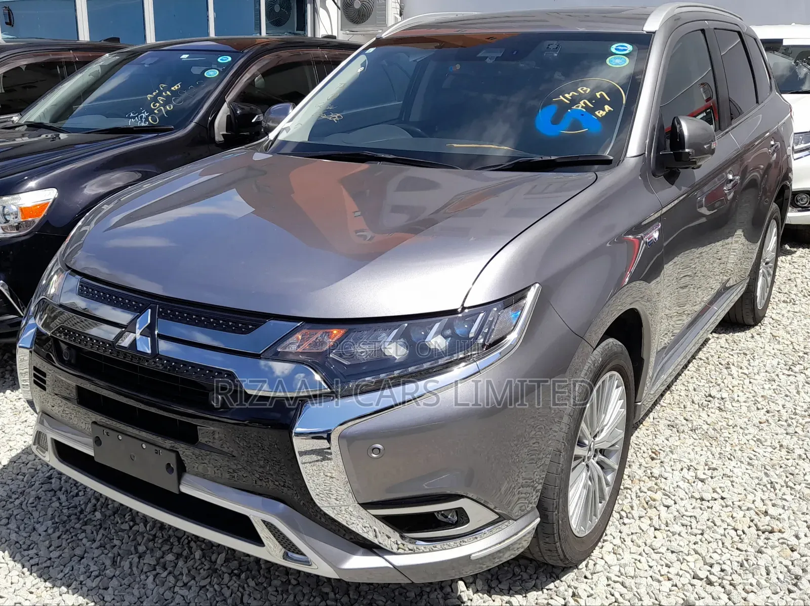Mitsubishi Outlander 2.4 PHEV AWD 2018 Gray