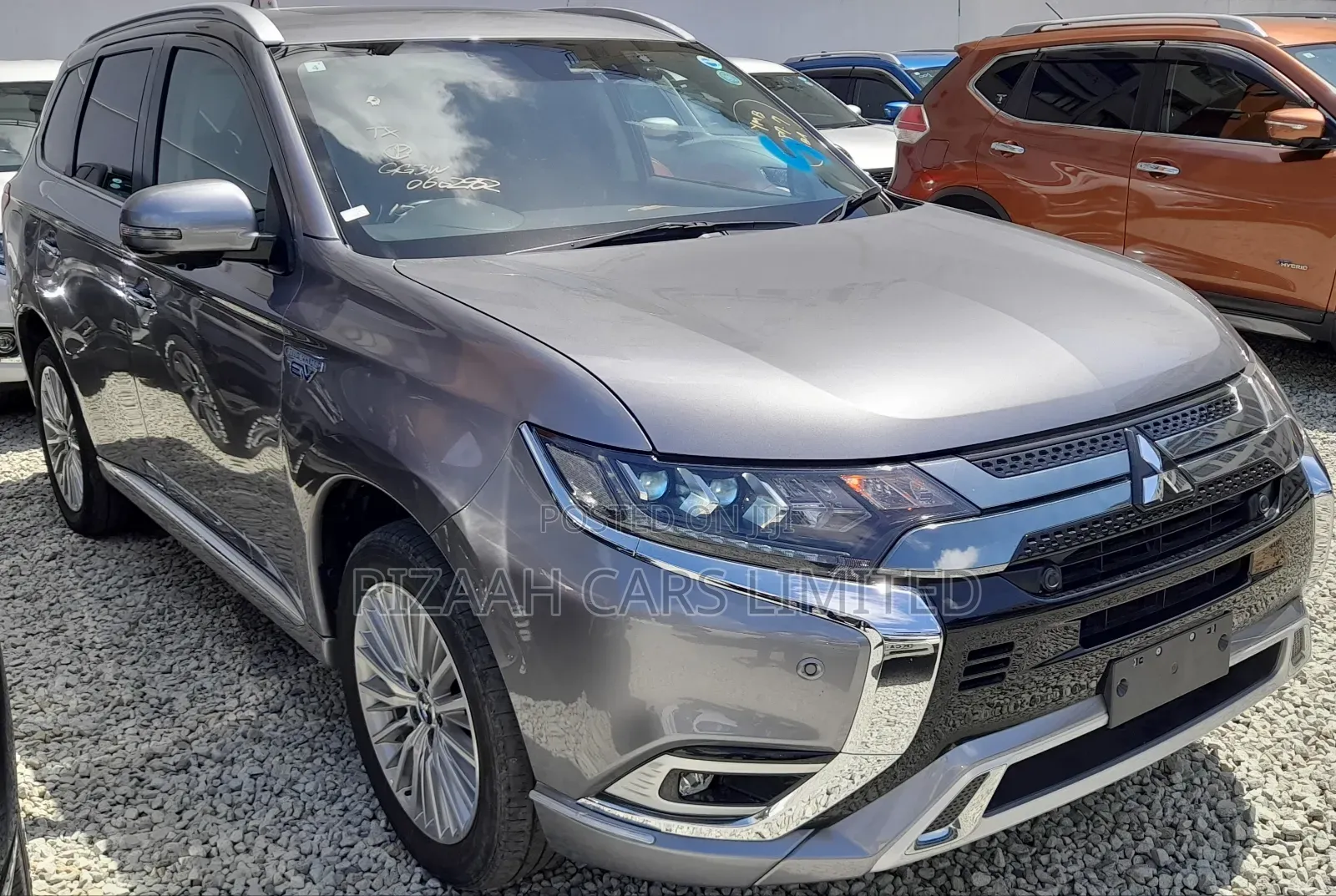 Mitsubishi Outlander 2.4 PHEV AWD 2018 Gray