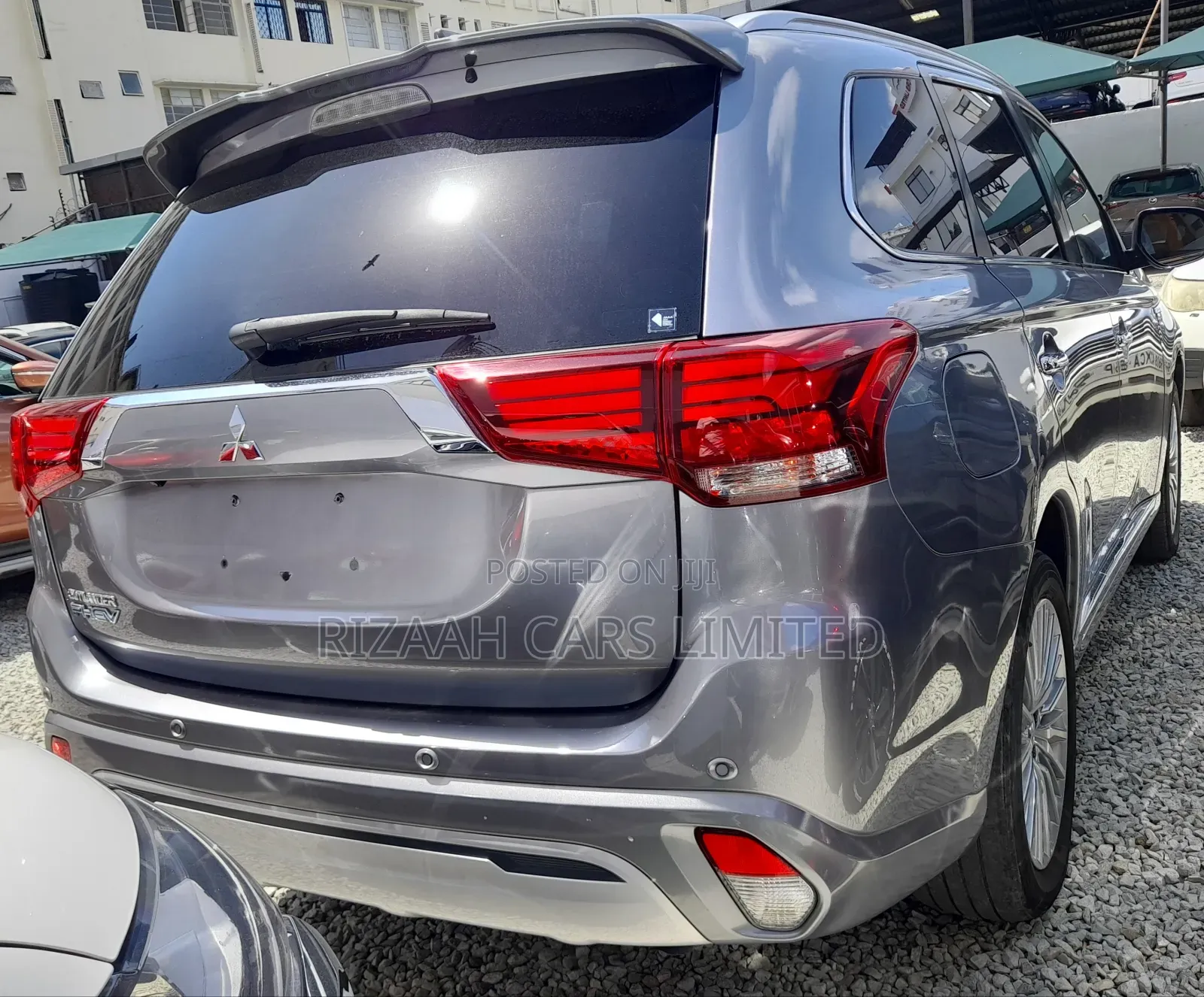 Mitsubishi Outlander 2.4 PHEV AWD 2018 Gray