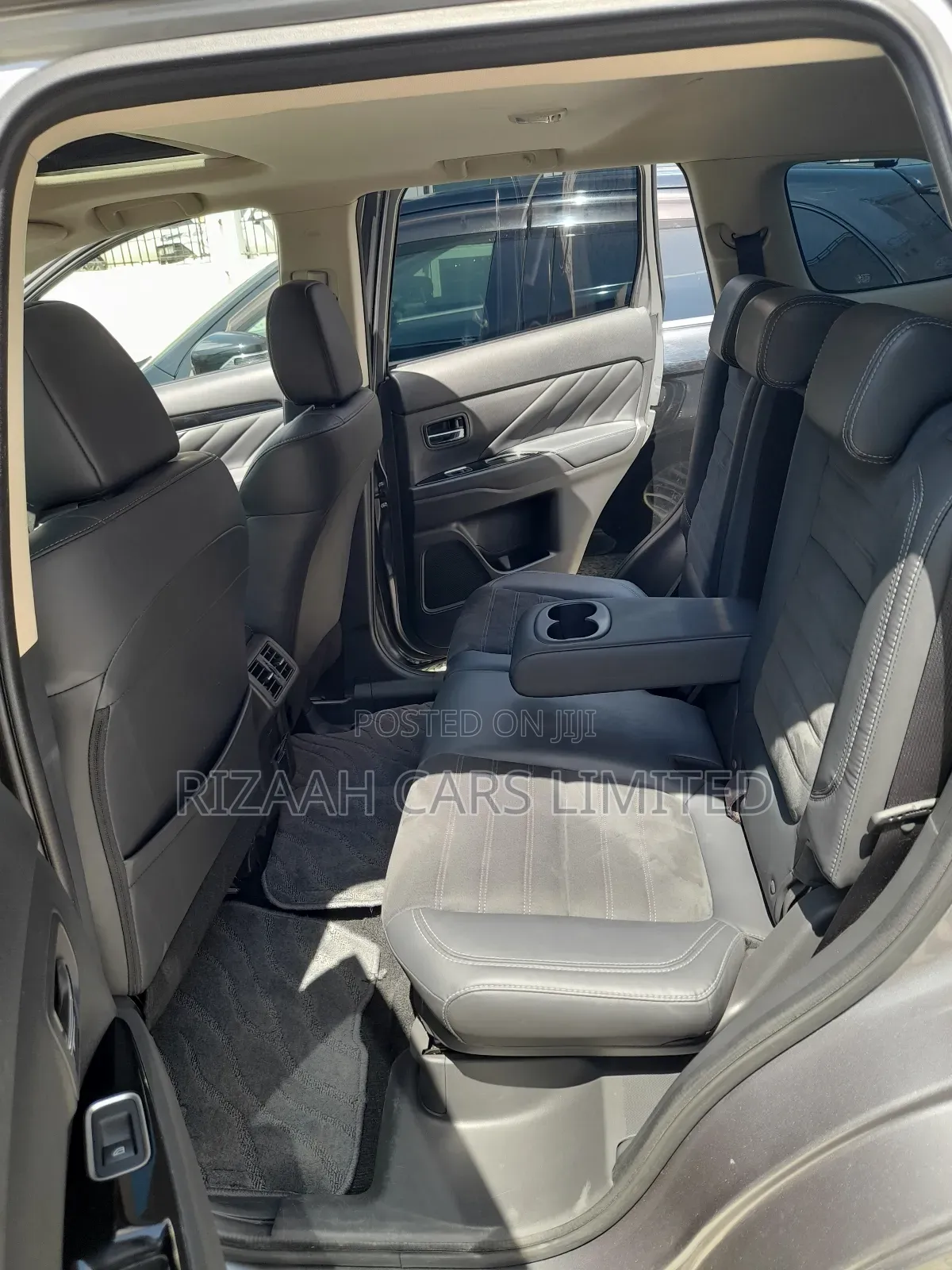 Mitsubishi Outlander 2.4 PHEV AWD 2018 Gray
