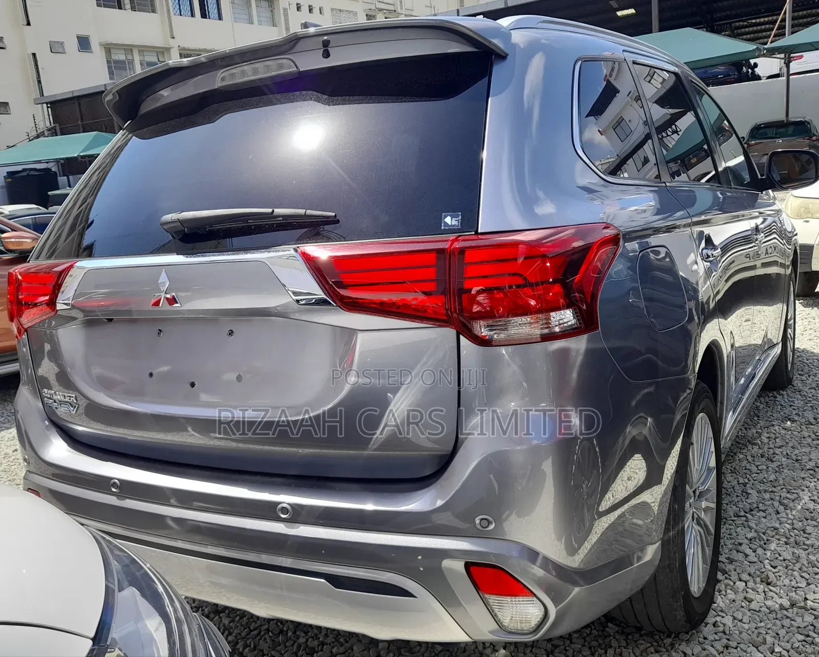 Mitsubishi Outlander 2.4 PHEV AWD 2018 Gray