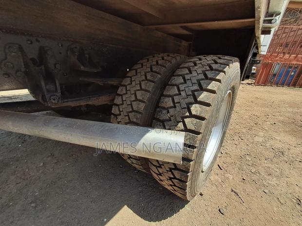 Mitsubishi Fh215 [High Sided] - thumbnail 10