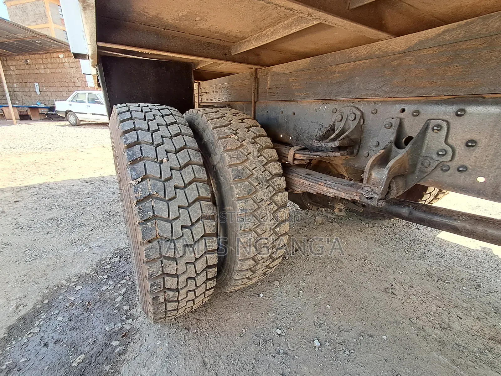 Mitsubishi Fh215 [High Sided]