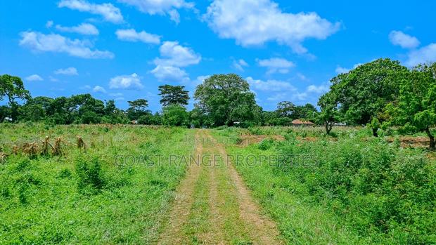 Freehold Title Deeds - thumbnail 2